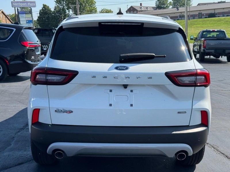 Ford Escape Vehicle Image 04