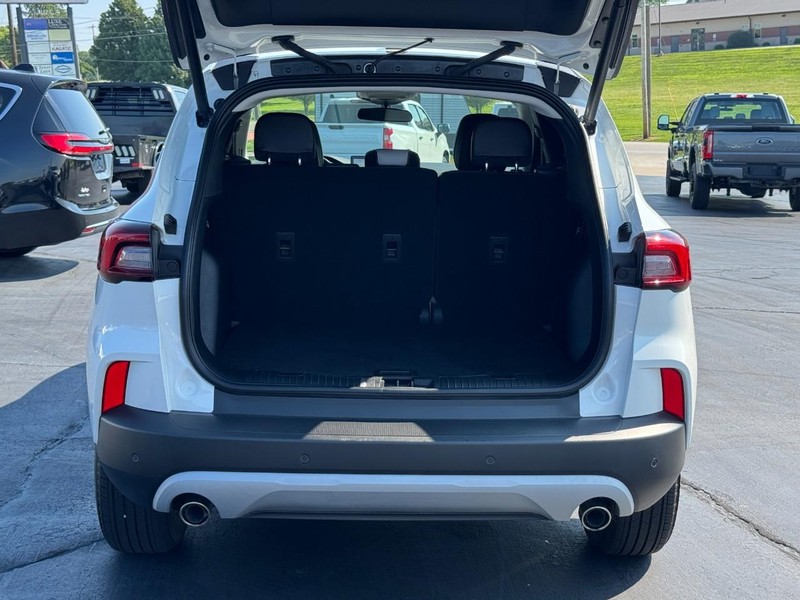 Ford Escape Vehicle Image 05