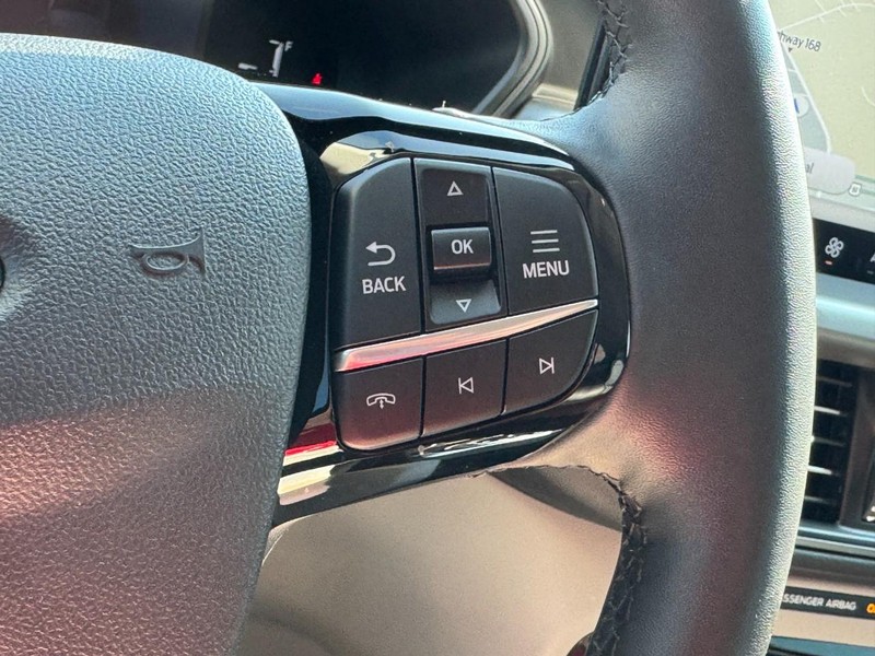 Ford Escape Vehicle Image 17