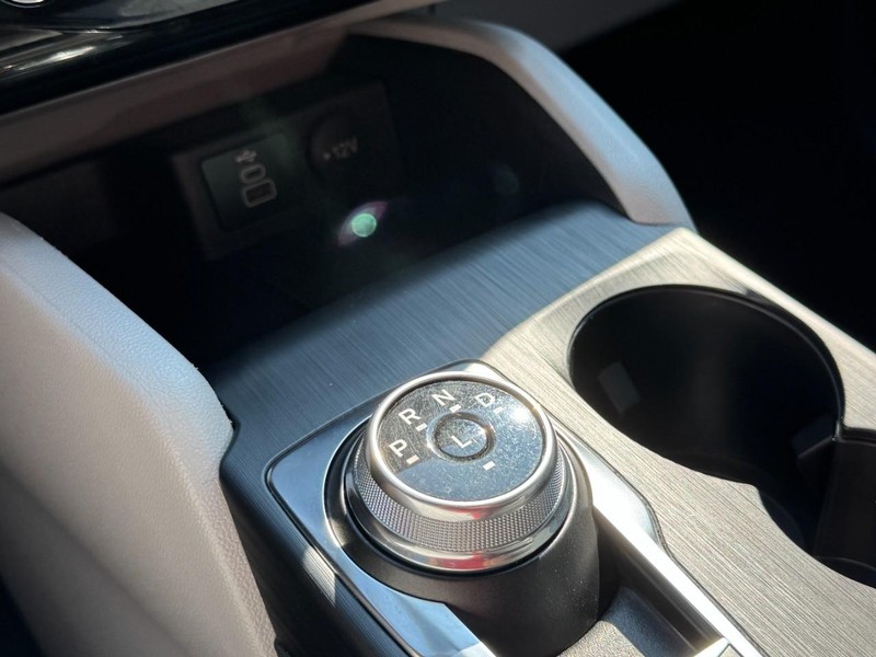 Ford Escape Vehicle Image 19