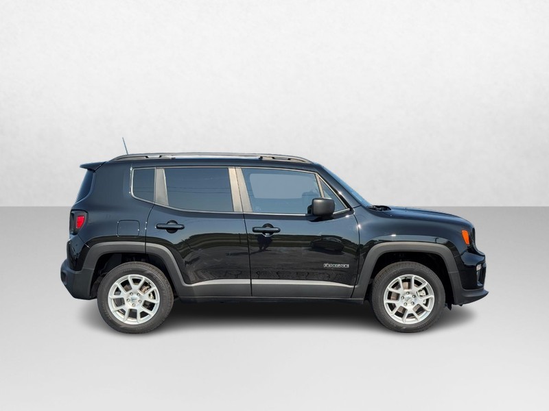 Jeep Renegade Vehicle Image 02