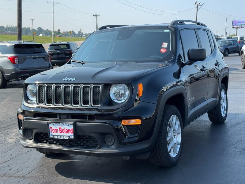 Jeep Renegade Vehicle Image 08