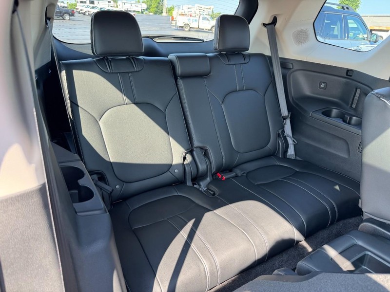 Honda Pilot Vehicle Image 11