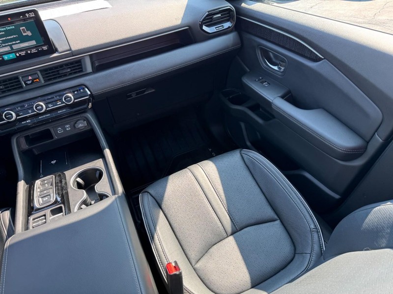 Honda Pilot Vehicle Image 16