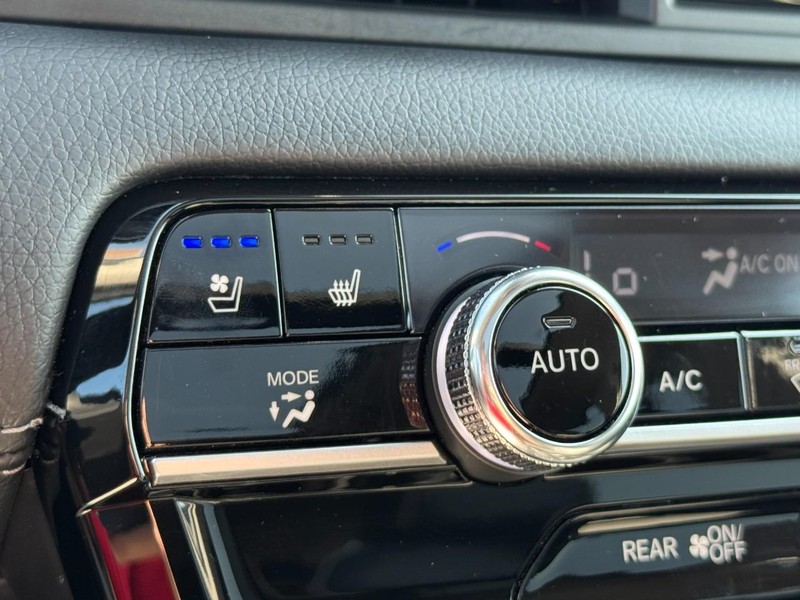 Honda Pilot Vehicle Image 21