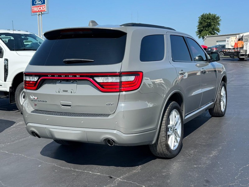 Dodge Durango Vehicle Full-screen Gallery Image 03