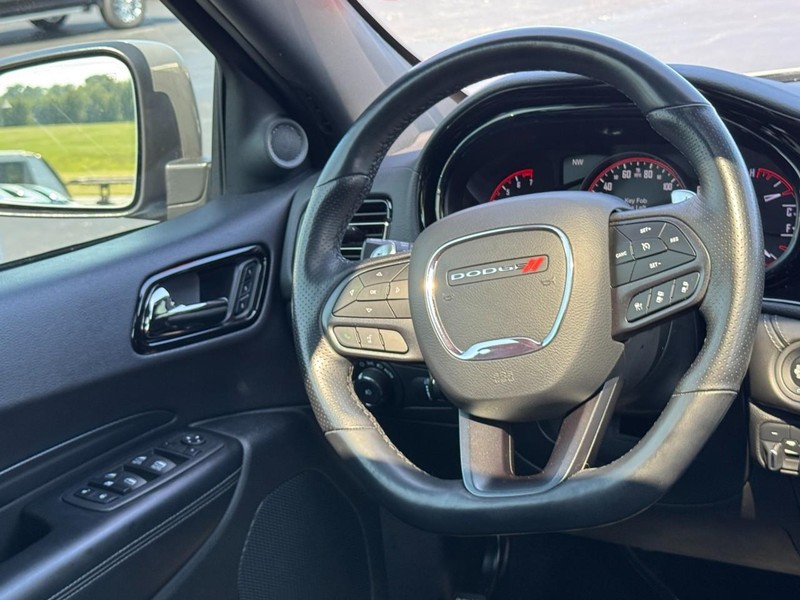 Dodge Durango Vehicle Full-screen Gallery Image 13