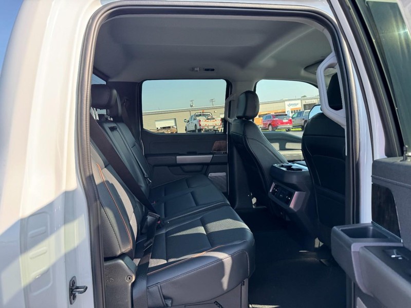 Ford Super Duty F-250 SRW Vehicle Image 05