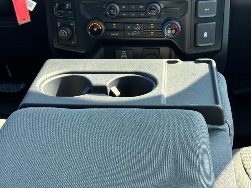 Ford F-150 Vehicle Image 09
