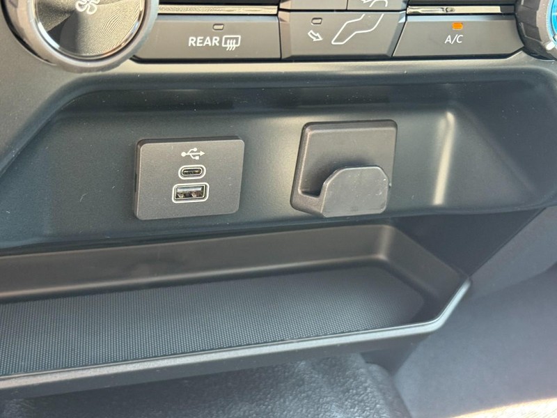 Ford F-150 Vehicle Image 12