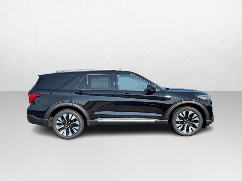 Ford Explorer Vehicle Image 02