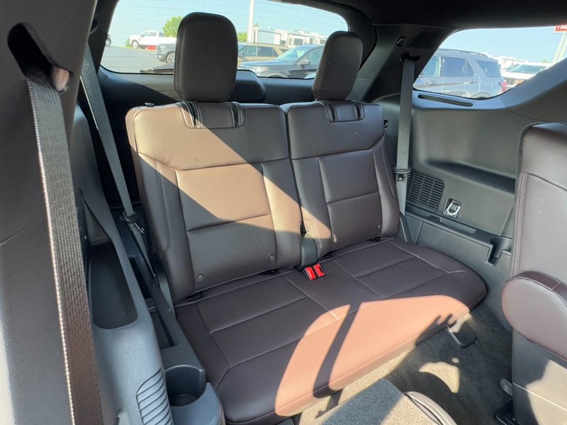 Ford Explorer Vehicle Image 06