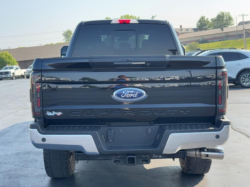 Ford Super Duty F-250 SRW Vehicle Image 04