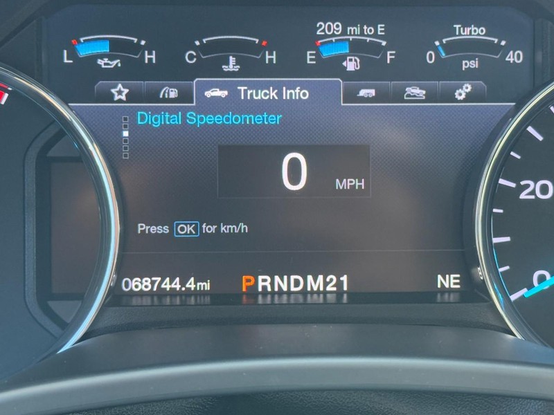 Ford Super Duty F-250 SRW Vehicle Image 19