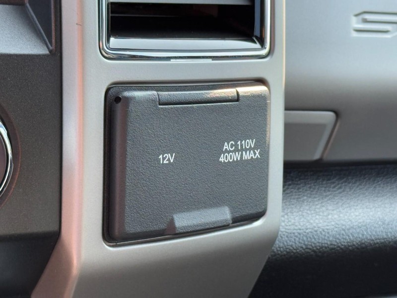Ford Super Duty F-250 SRW Vehicle Image 21
