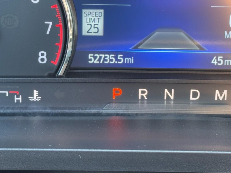 Ford Explorer Vehicle Image 19