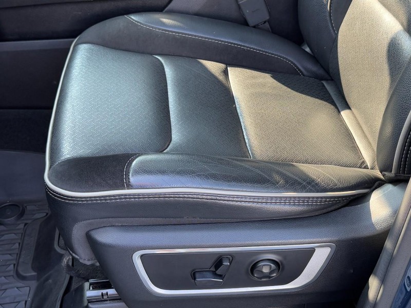 Ram 1500 Vehicle Image 26