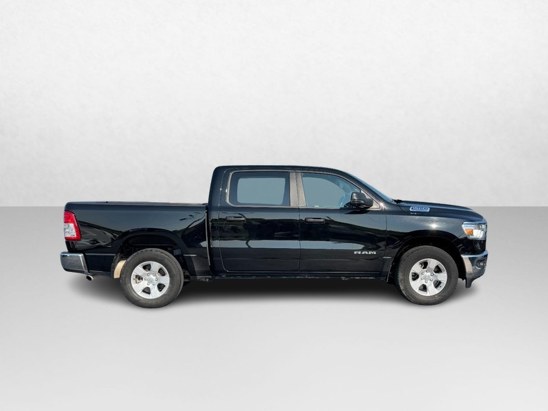 Ram 1500 Vehicle Image 02