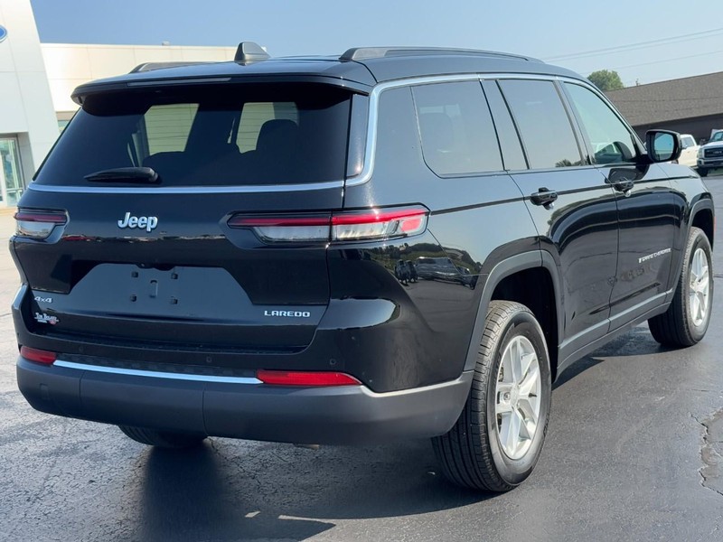 Jeep Grand Cherokee L Vehicle Image 03