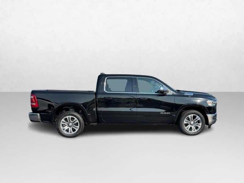 Ram 1500 Vehicle Image 02