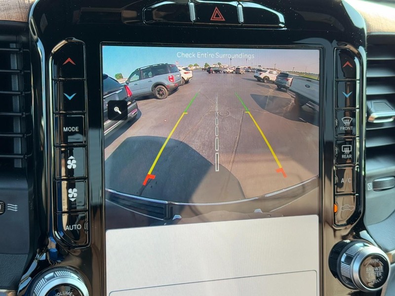 Ram 1500 Vehicle Image 23