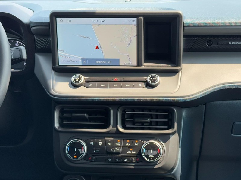 Ford Maverick Vehicle Image 13