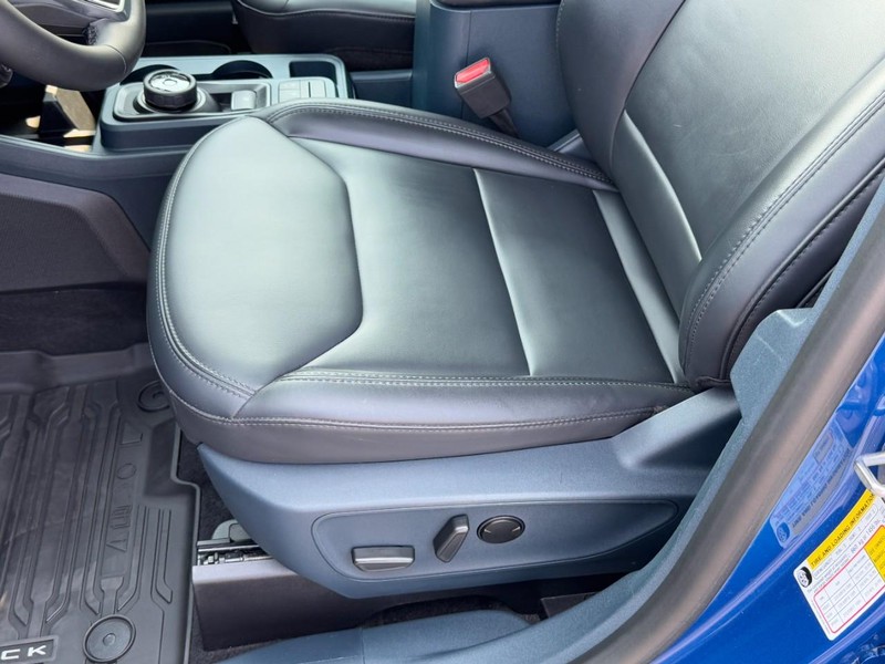 Ford Maverick Vehicle Image 24