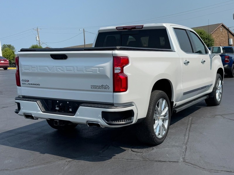 Chevrolet Silverado 1500 Vehicle Image 03