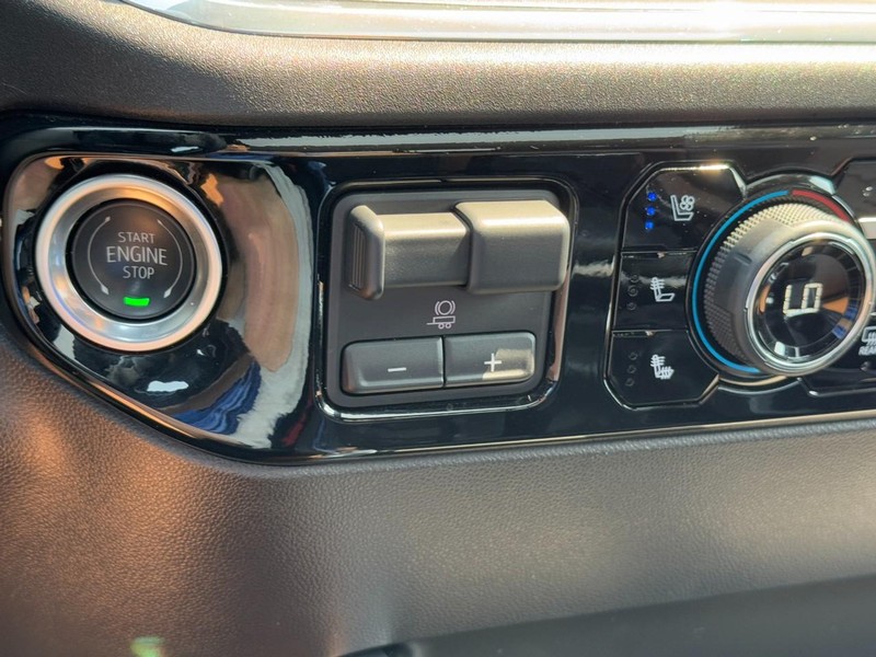 Chevrolet Silverado 1500 Vehicle Image 19