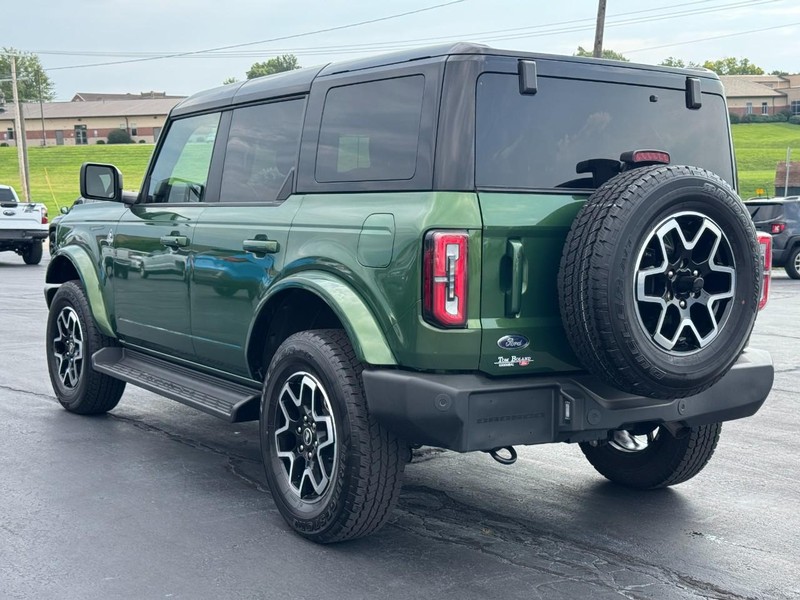 Ford Bronco Vehicle Image 06