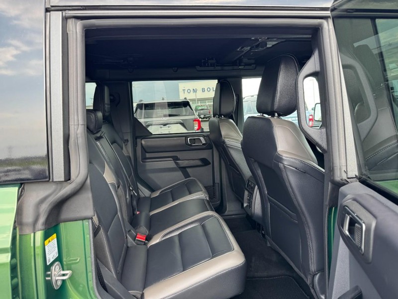 Ford Bronco Vehicle Image 10