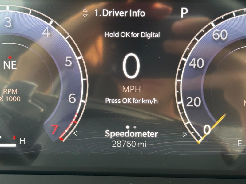 Jeep Grand Cherokee Vehicle Image 18