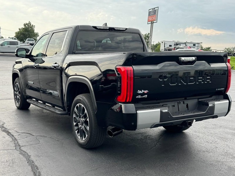 Toyota Tundra 4WD Vehicle Image 06