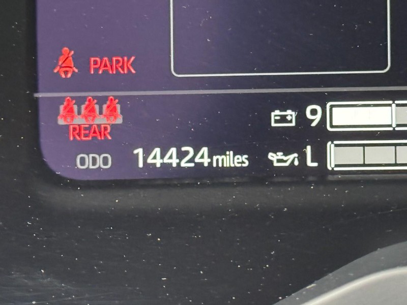 Toyota Tundra 4WD Vehicle Image 19