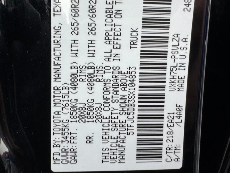 Toyota Tundra 4WD Vehicle Image 26