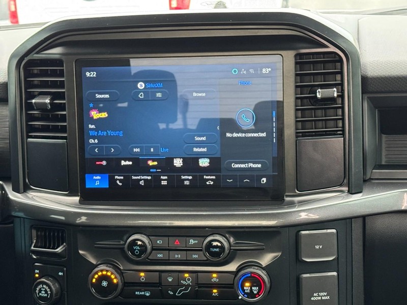 Ford F-150 Vehicle Full-screen Gallery Image 13