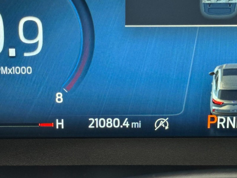 Ford Escape Vehicle Full-screen Gallery Image 19