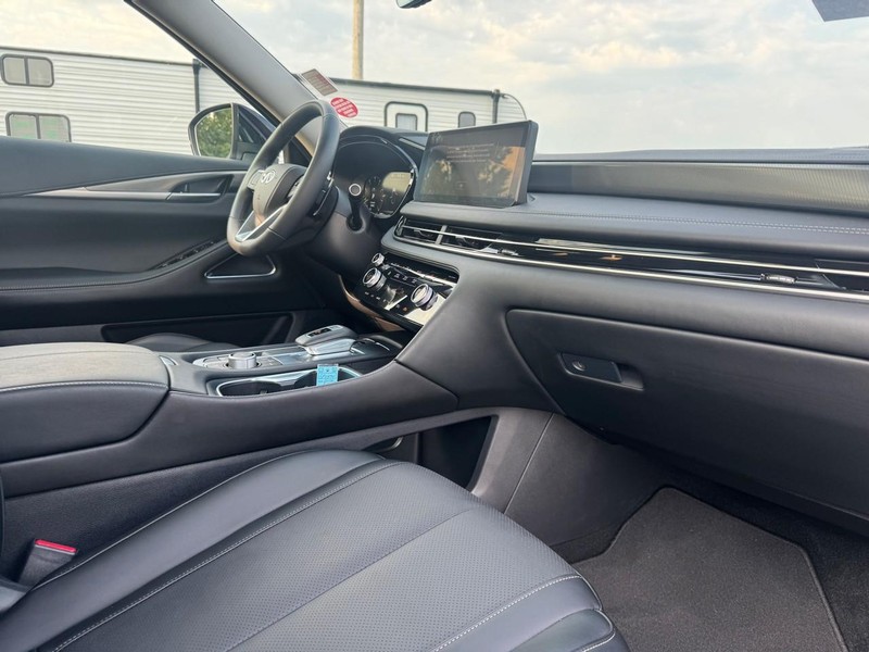 INFINITI QX60 Vehicle Image 14