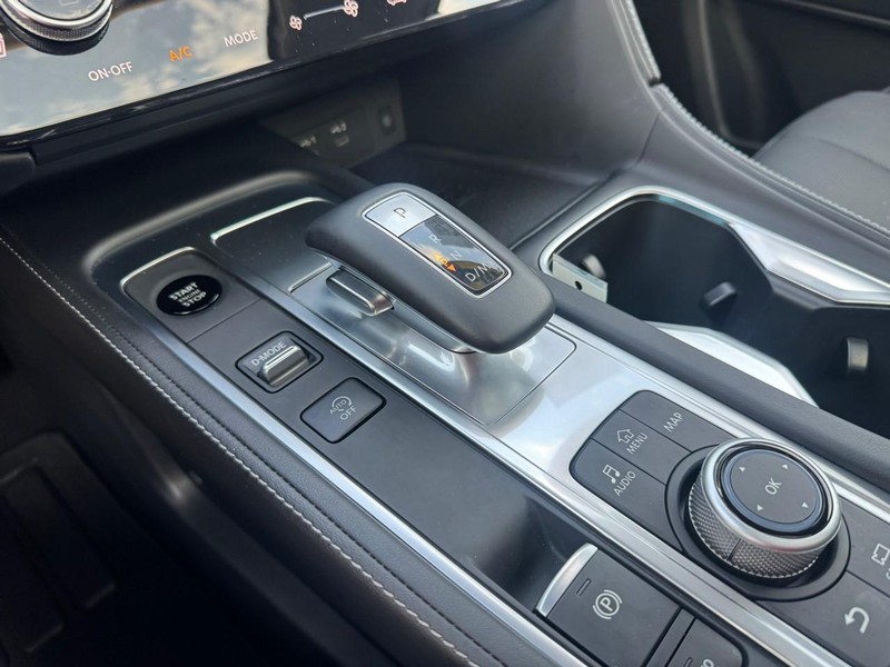 INFINITI QX60 Vehicle Image 18