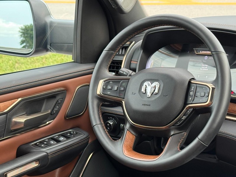 Ram 1500 Vehicle Image 12