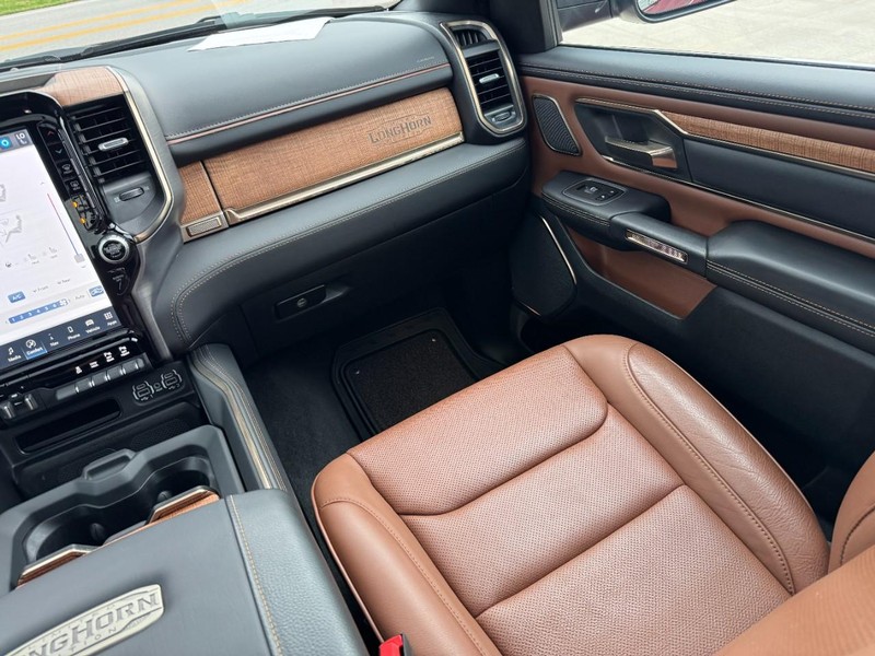 Ram 1500 Vehicle Image 15
