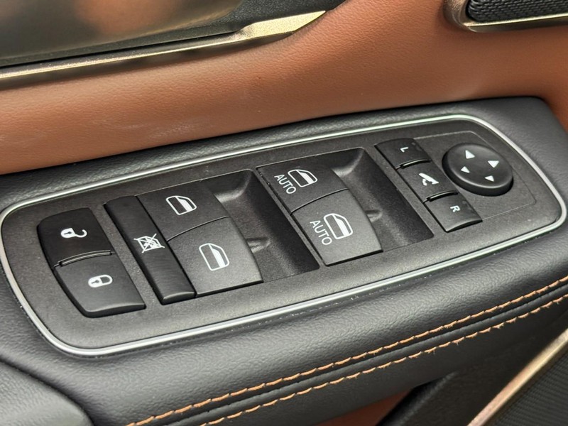 Ram 1500 Vehicle Image 25