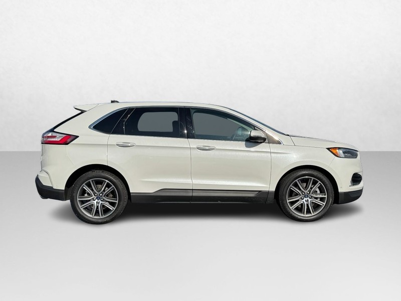 Ford Edge Vehicle Image 02
