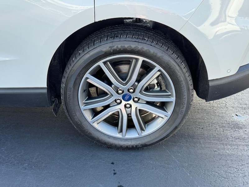 Ford Edge Vehicle Image 07