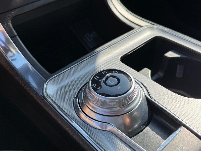 Ford Edge Vehicle Image 20