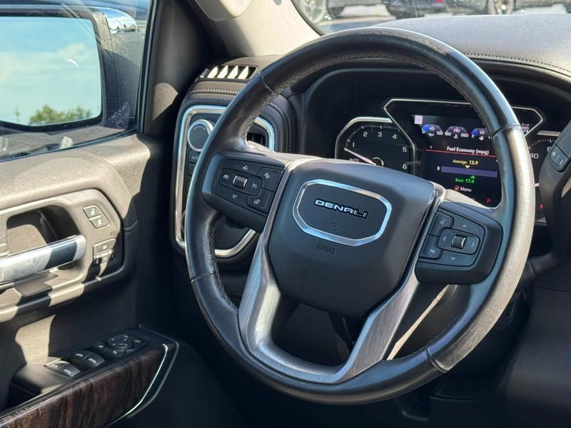 GMC Sierra 1500 Vehicle Image 12