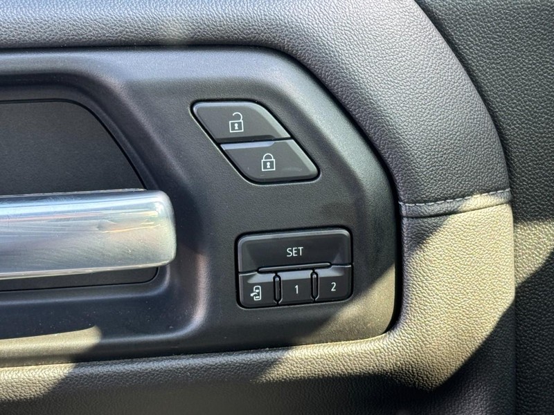 GMC Sierra 1500 Vehicle Image 16