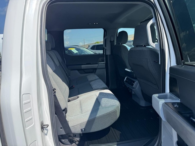 Ford F-150 Vehicle Image 10