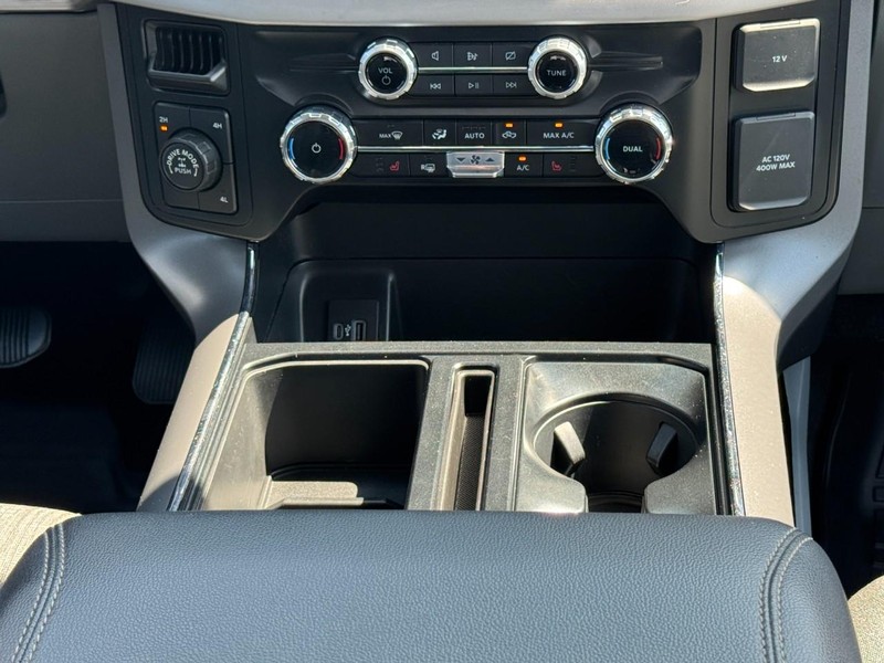Ford F-150 Vehicle Image 14
