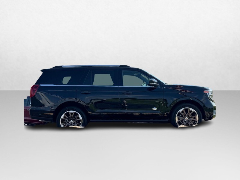 Ford Expedition Vehicle Image 02